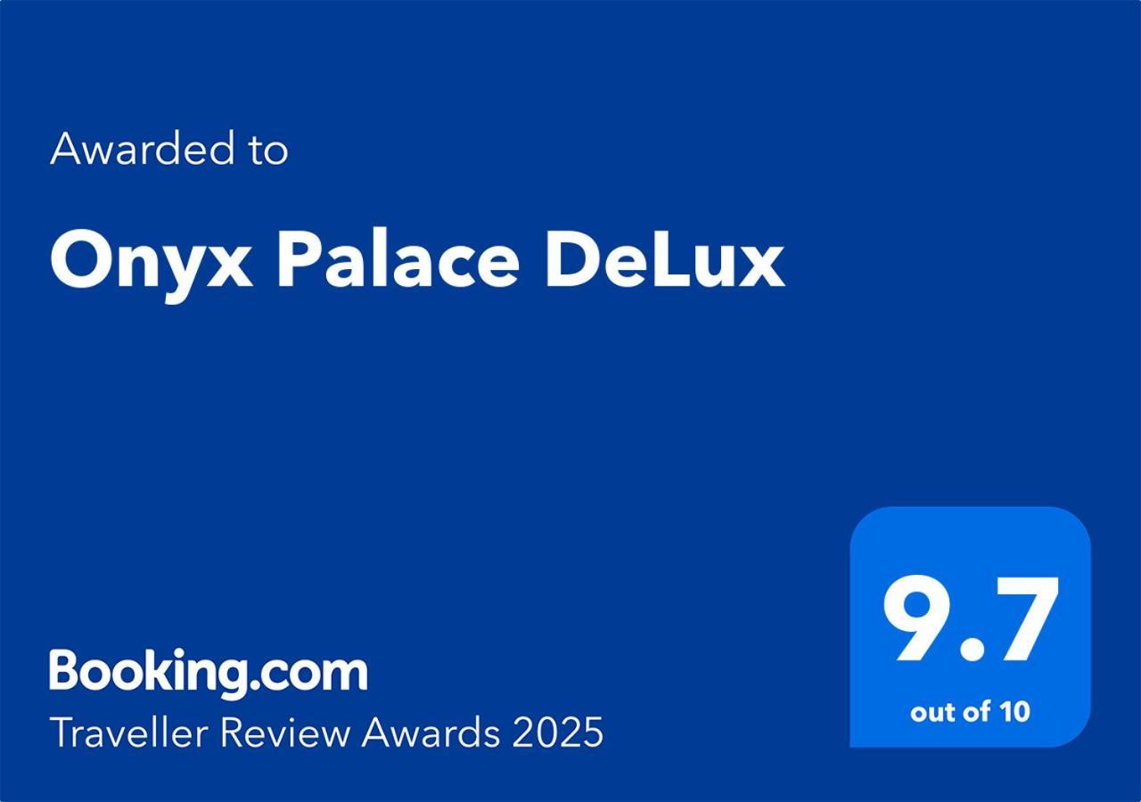 Onyx Palace Delux 巴统 外观 照片